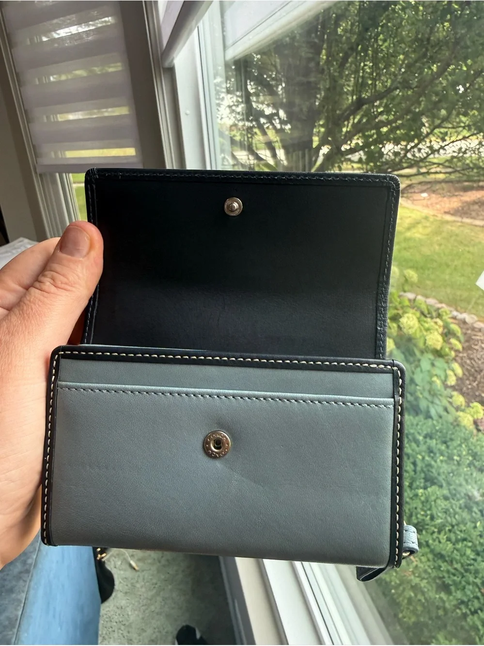 Vintage Coach Est 1941 Leather wallet light blue/navy trim Excellent Condition!